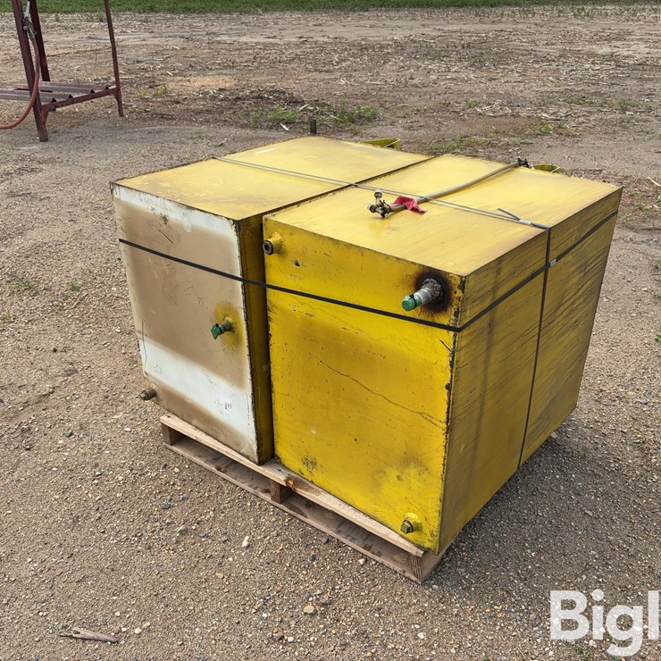 120-Gal Bulk Oil Tanks