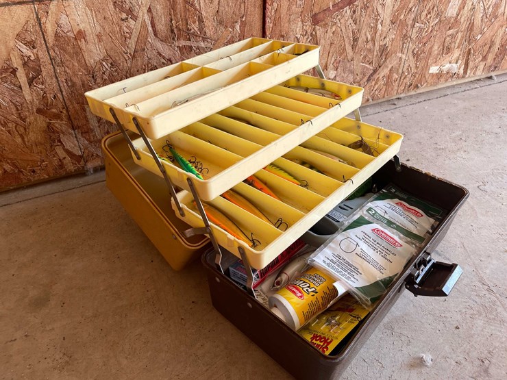 #3682-•-oldpal-woodstream-tackle-box-image-1