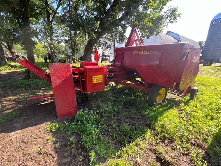 #9902-•-new-holland-square-baler-image-3