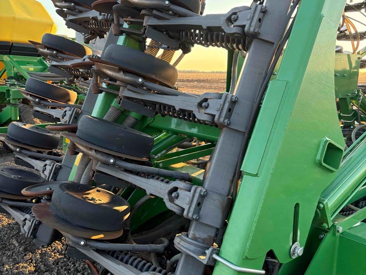john-deere-1890-image-6