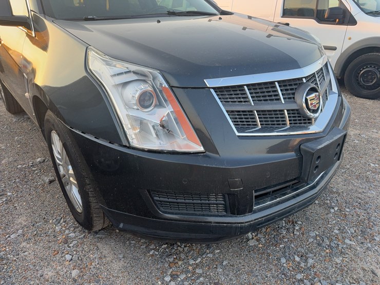 2012-cadillac-srx-image-4