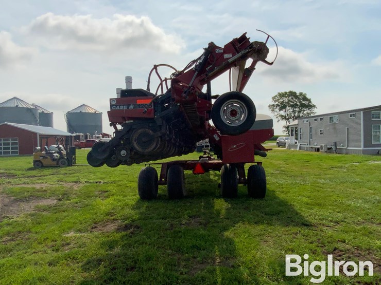 case-ih-1200-image-6