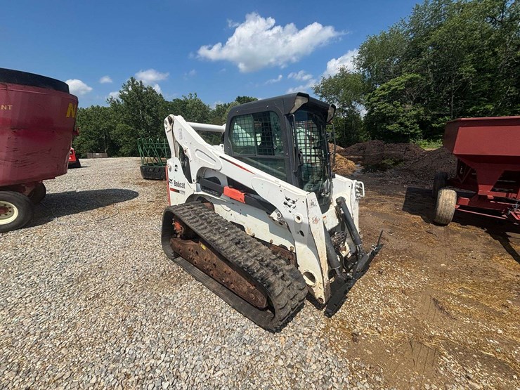 2014-bobcat-t870-image-4