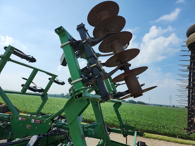 john-deere-714-image-4