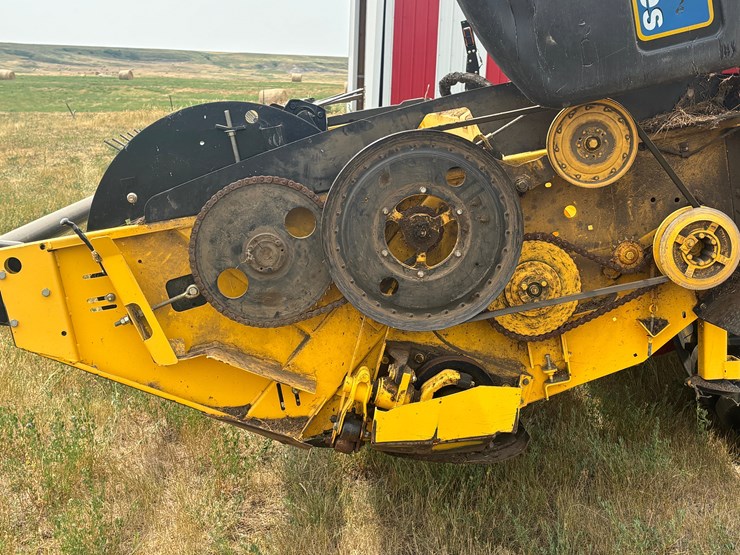 2013-new-holland-h8060-image-9