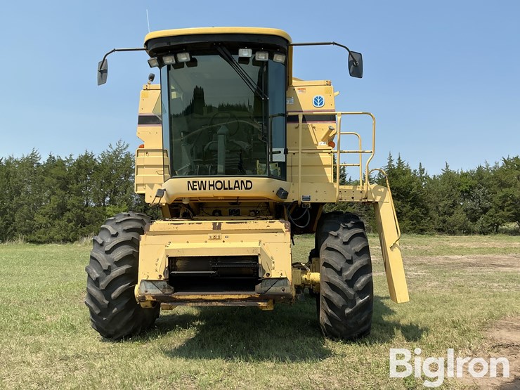 1997-new-holland-tr88-image-2