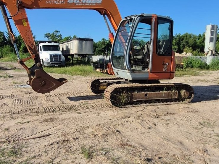 hitachi-zx75us-a-image-8