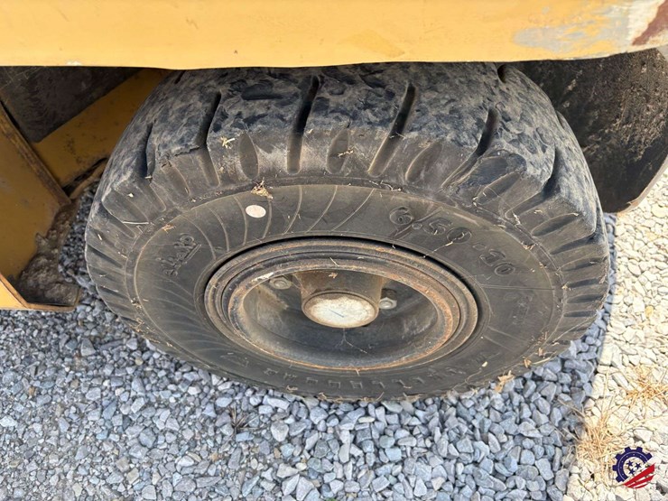 caterpillar-gp30n-image-15