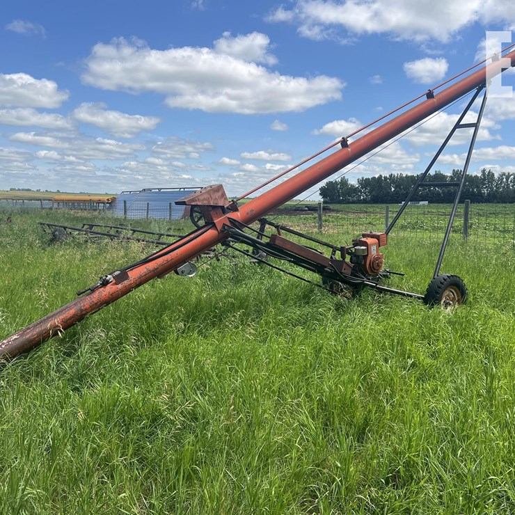 8” AUGER WITH 16 HP BRIGGS MOTOR