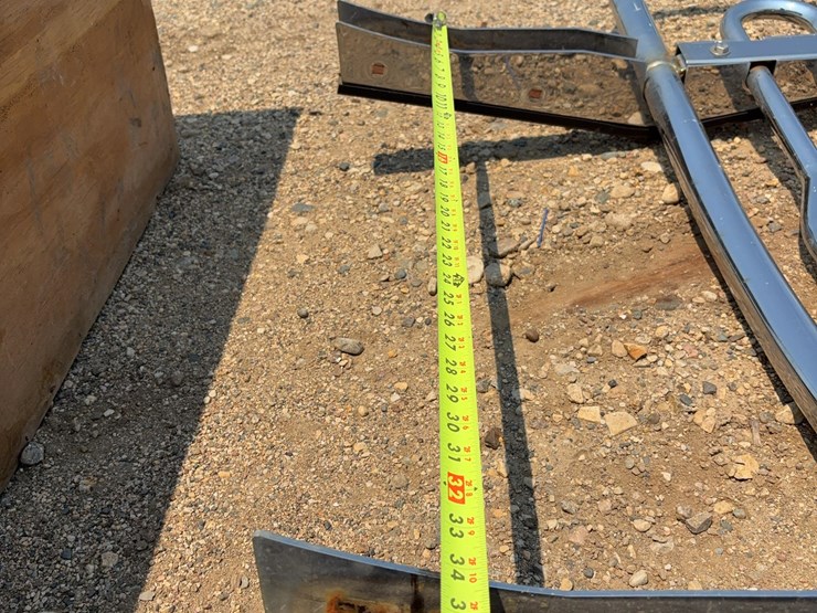 luverne-chevrolet-cattle-guard-&-toolbox-image-12
