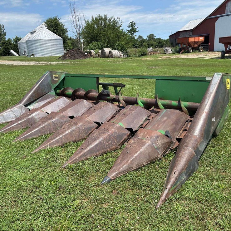 JOHN DEERE 643