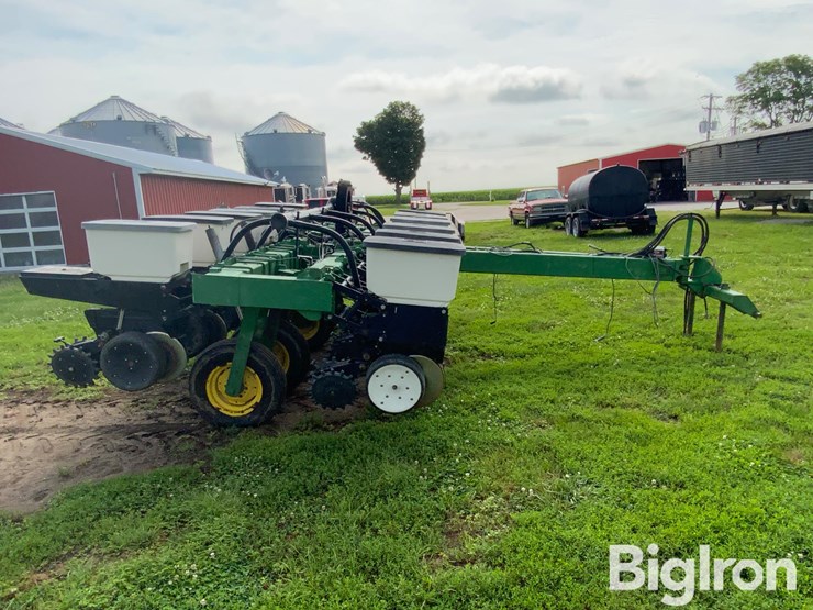 john-deere-7000-image-4
