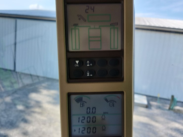 2010-john-deere-9670-sts-image-63