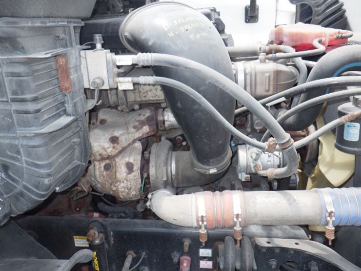 2016-freightliner-cascadia-125-evolution-image-23