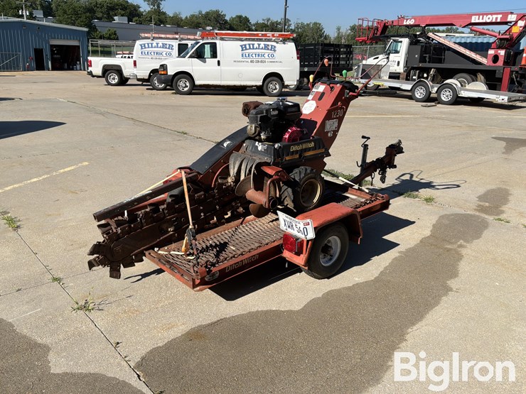1999-ditch-witch-1230h-image-5