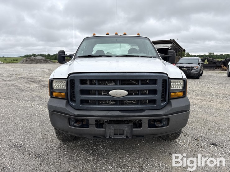 2006-ford-f350-image-2