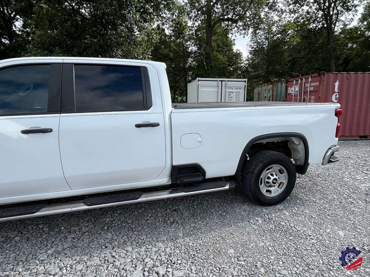 2021-chevrolet-silverado-2500-image-18