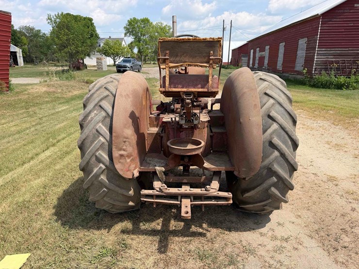 mccormick-deering-w6-standard-tractor-image-4