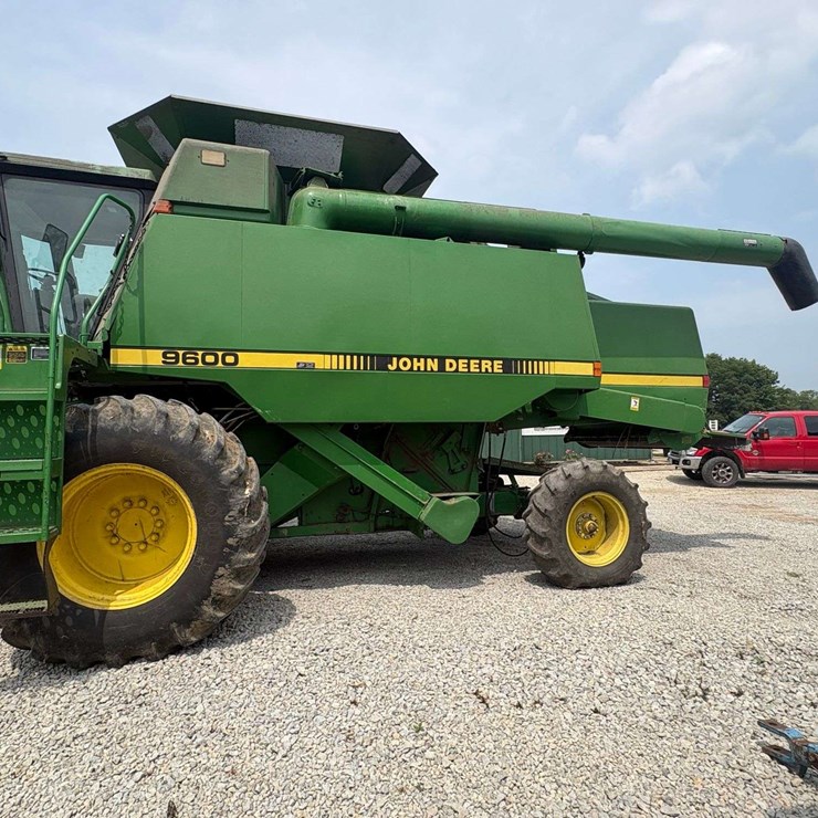 JOHN DEERE 9600
