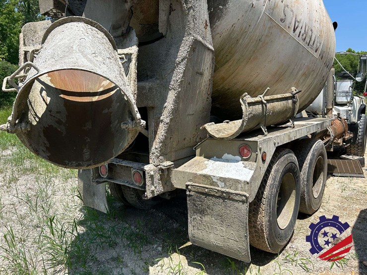 1997-mack-dm690s-image-32