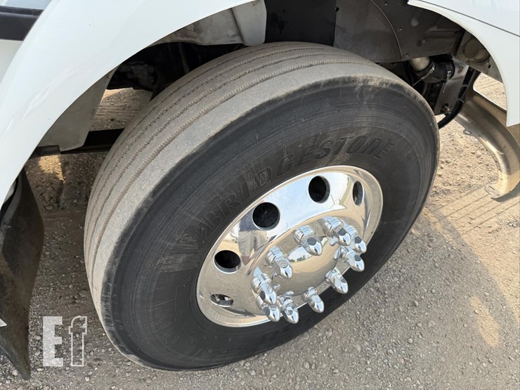 2009-international-transtar-8600-image-32