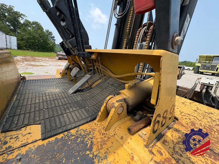 caterpillar-dp70-image-64