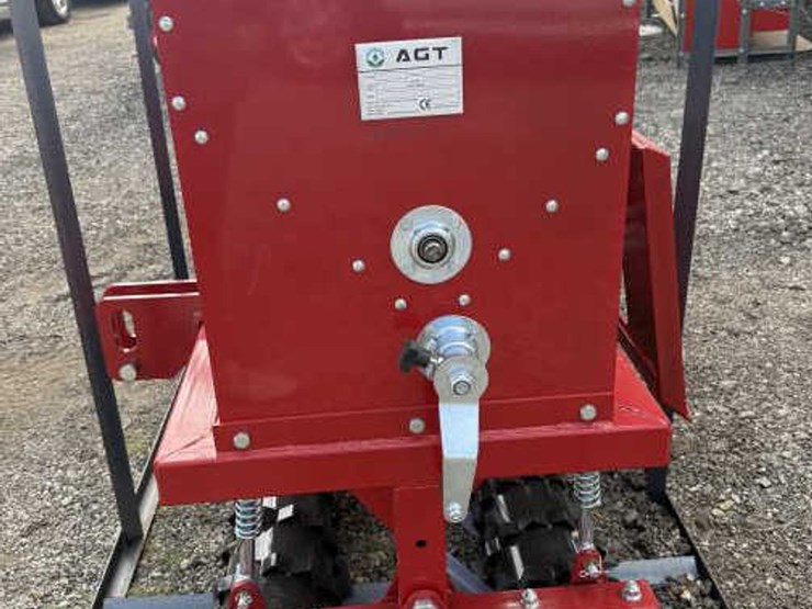 #8-•-seeder-to-fit-skid-steer-&-3-pt-quick-hitch-image-2