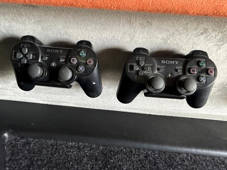 #63-•-2016-lark-20'-gaming-trailer-�-fully-equipped-image-52