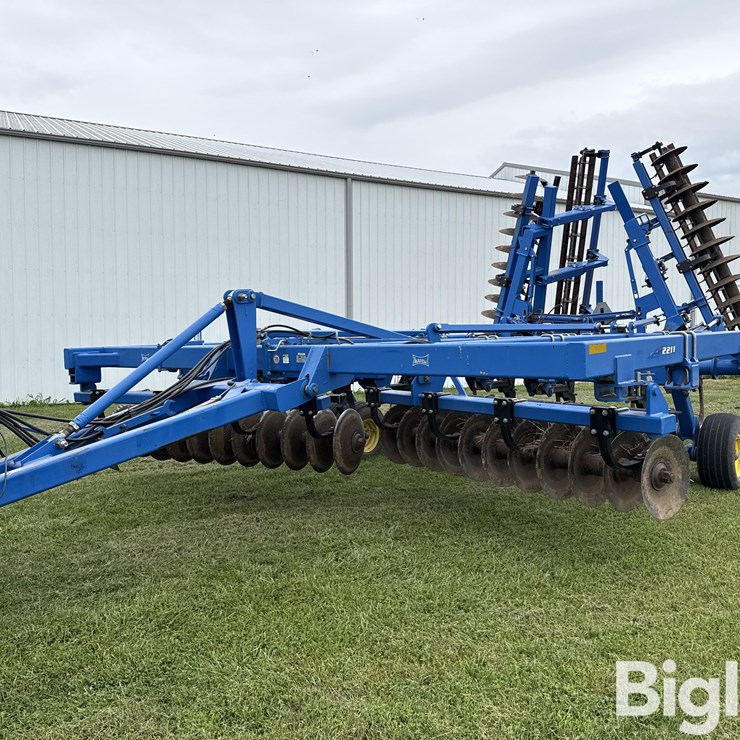 2010 LANDOLL 2211-13