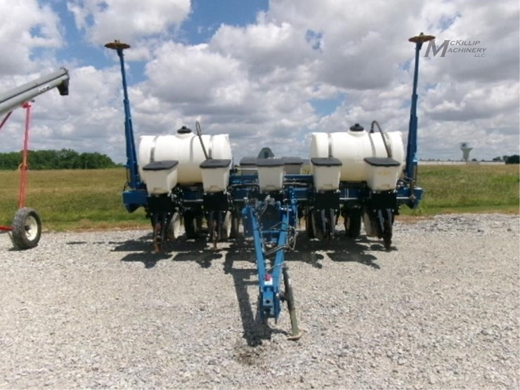 2014-kinze-3000-image-16