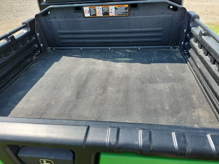 2012-john-deere-gator-image-11