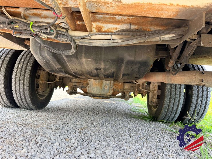 2019-ford-f550-xl-image-112
