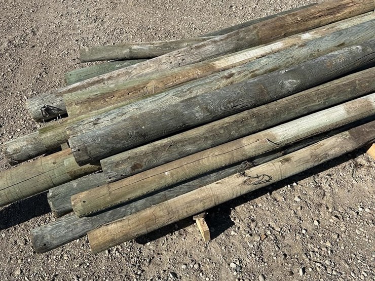 21x-round-wood-poles-image-2