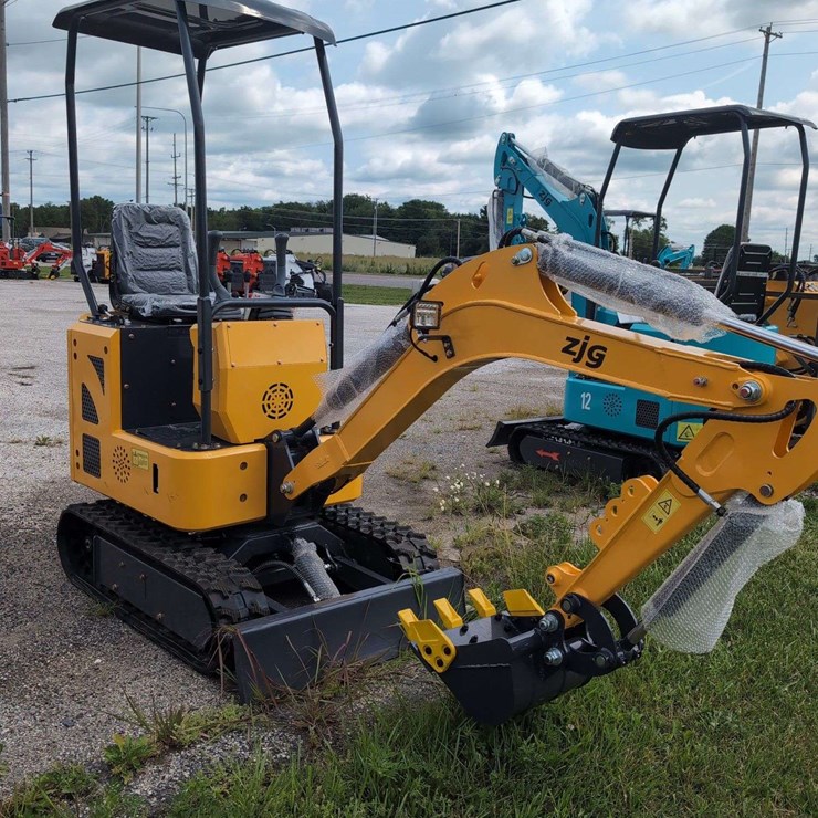 ZJG Mini Excavator ZJ-12 (Yellow)