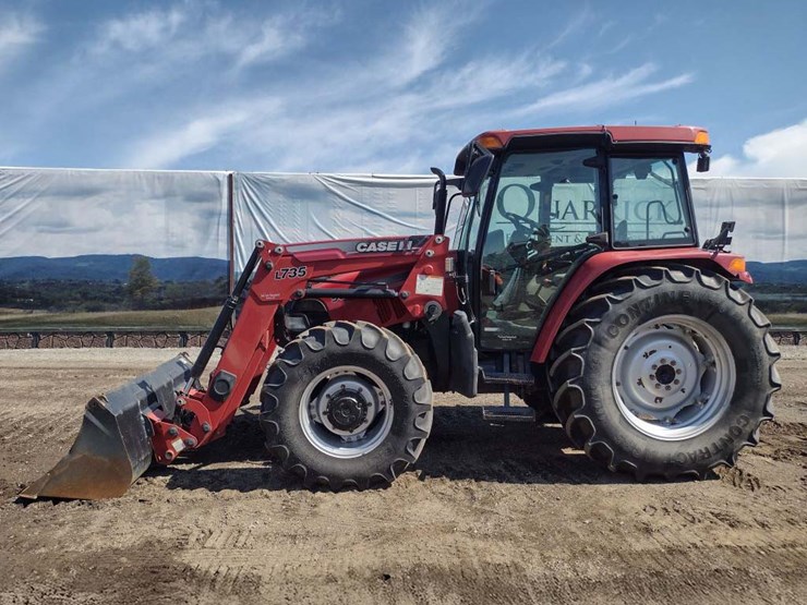 2013-case-ih-farmall-95u-image-1