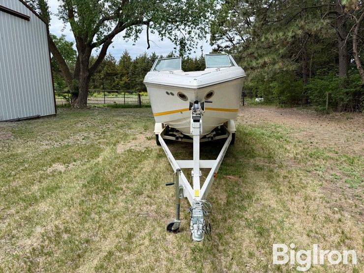 2007-cobalt-232-24'-boat-w/trailer-image-2