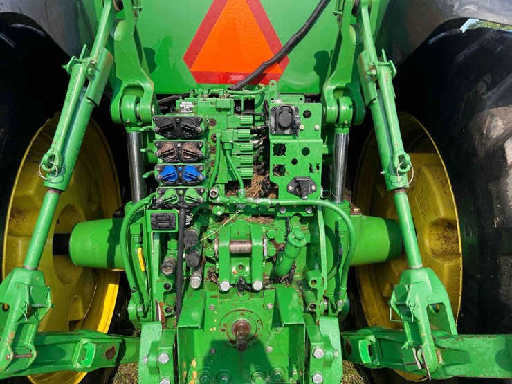 john-deere-7230r-image-8