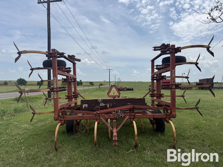 sunflower-24’-chisel-plow-image-4