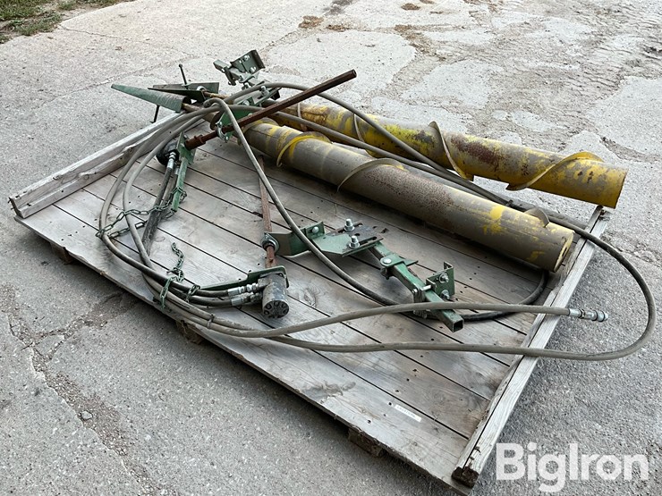 john-deere-608-image-1