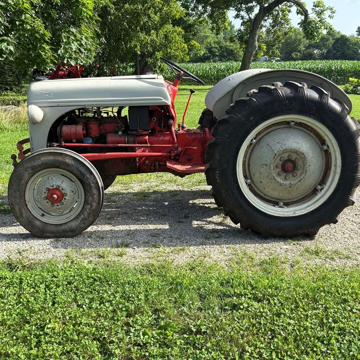 FORD 8N