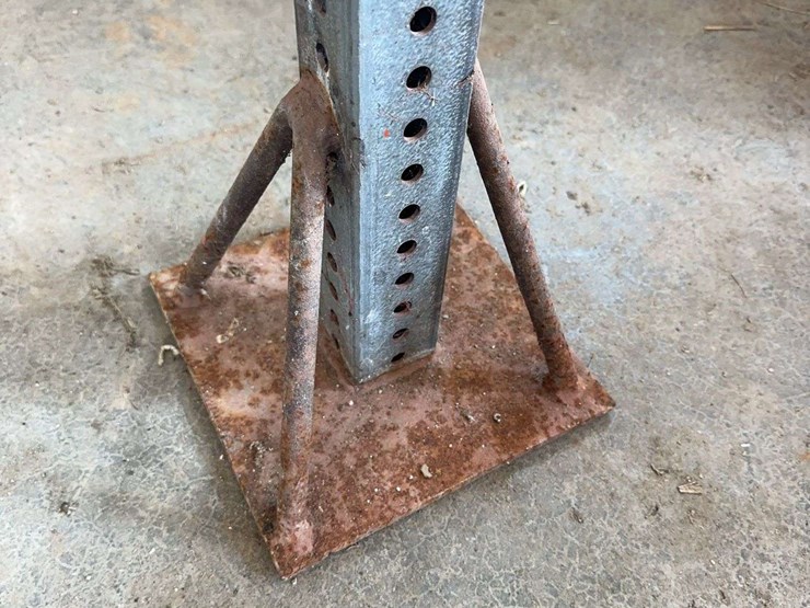 homemade-heavy-duty-adjustable-steel-jack-stands-and-support-column-image-11