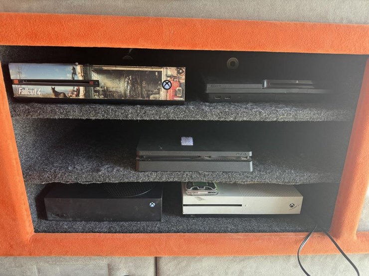 #63-•-2016-lark-20'-gaming-trailer-�-fully-equipped-image-18