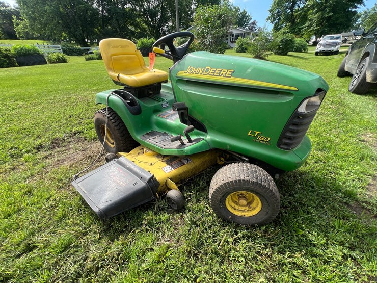 john-deere-lt-image-2
