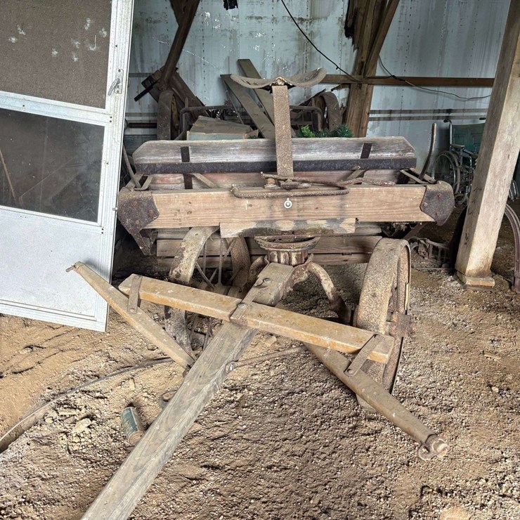 Antique Horse Drawn Manure spreader