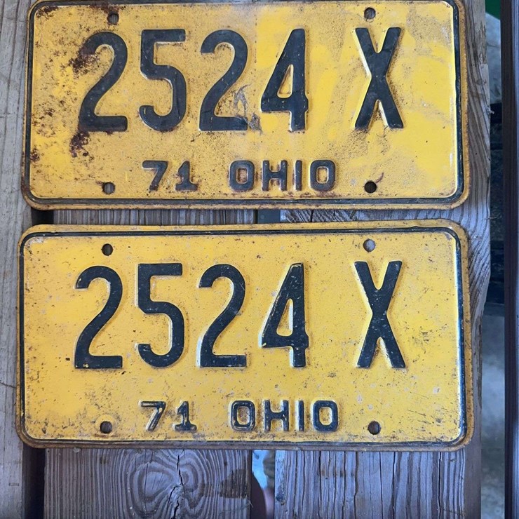 1971 Ohio License Plate Pair 2524 X Yellow