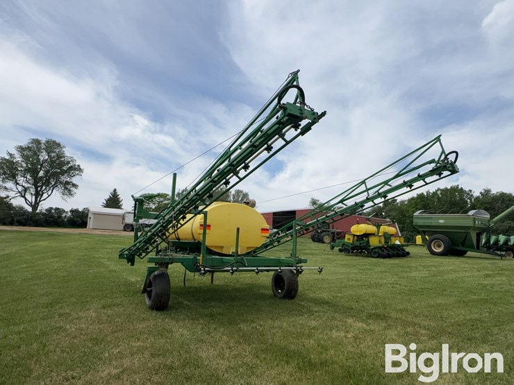 summers-90’-2-pt-pull-type-sprayer-image-3