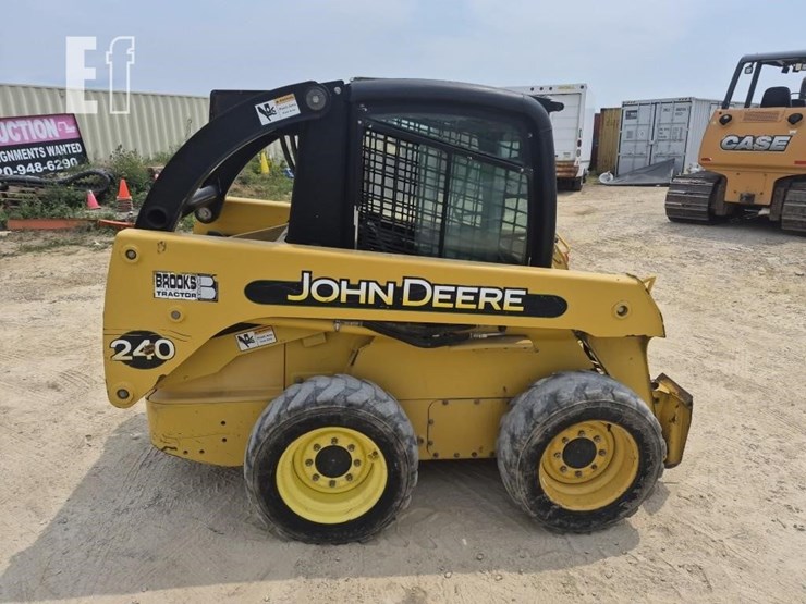 deere-240-image-8