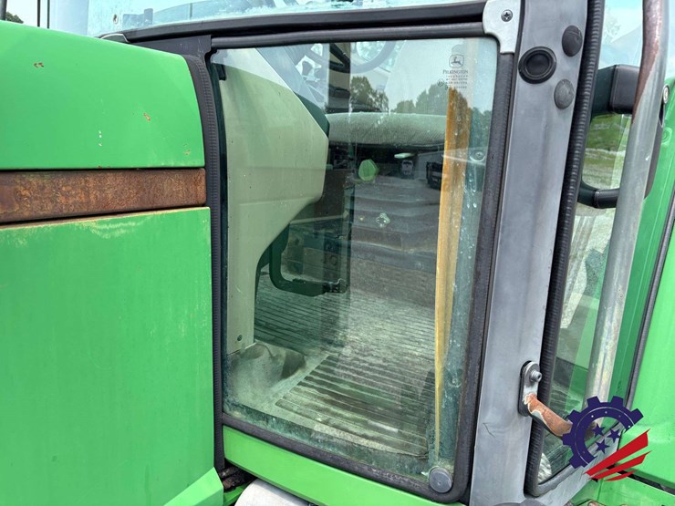 john-deere-6405-image-30
