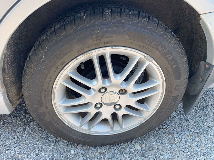 2007-ford-focus-image-10