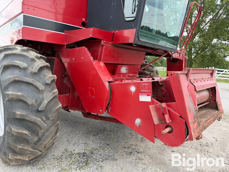 1992-case-ih-1660-image-15
